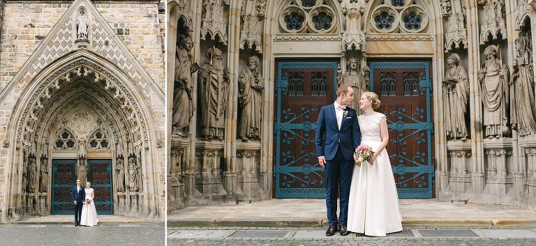 Braut und Bräutigam vor der Kirche in Warendorf ©Markus Koslowski Hochzeitsfotograf Warendorf 